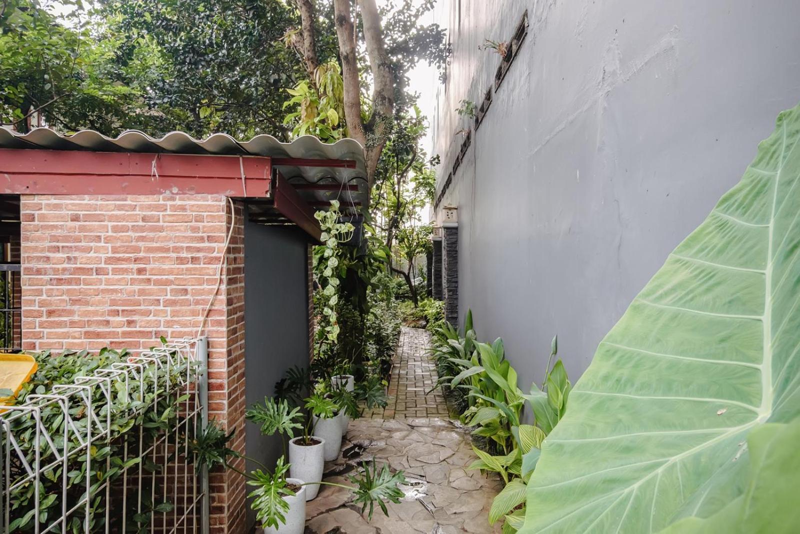 Calma Coliving At Bintaro, Tangerang Selatan * Bekasi